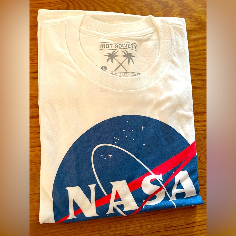 NASA T-shirt size large
